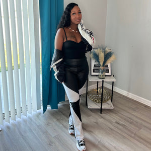 “Bold Moves” Jegging Pants
