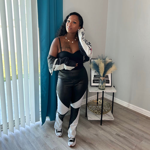 “Bold Moves” Jegging Pants