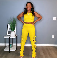 Cargar imagen en el visor de la galería, &quot;Cut It Out&quot; Pants Set